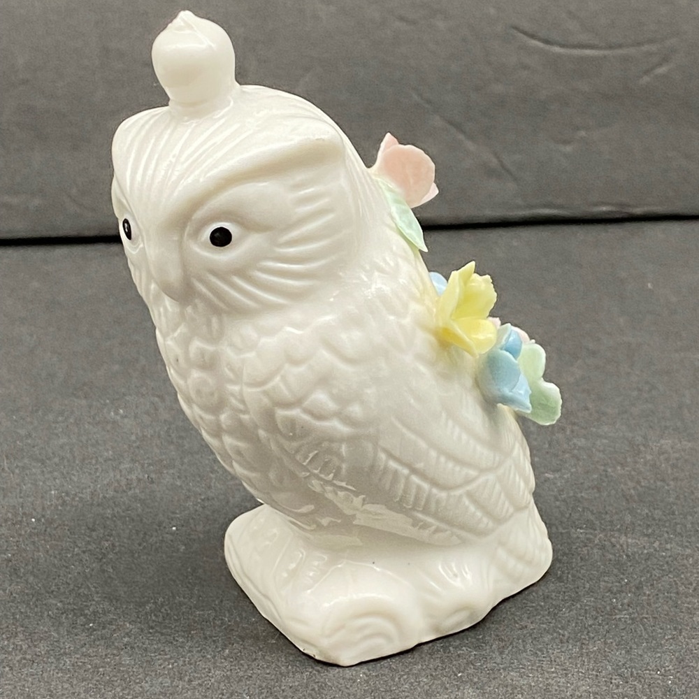 Vintage 70s Ardalt Owl‎ Pin Cushion White Porcelain Applied Flowers Sewing Decor
